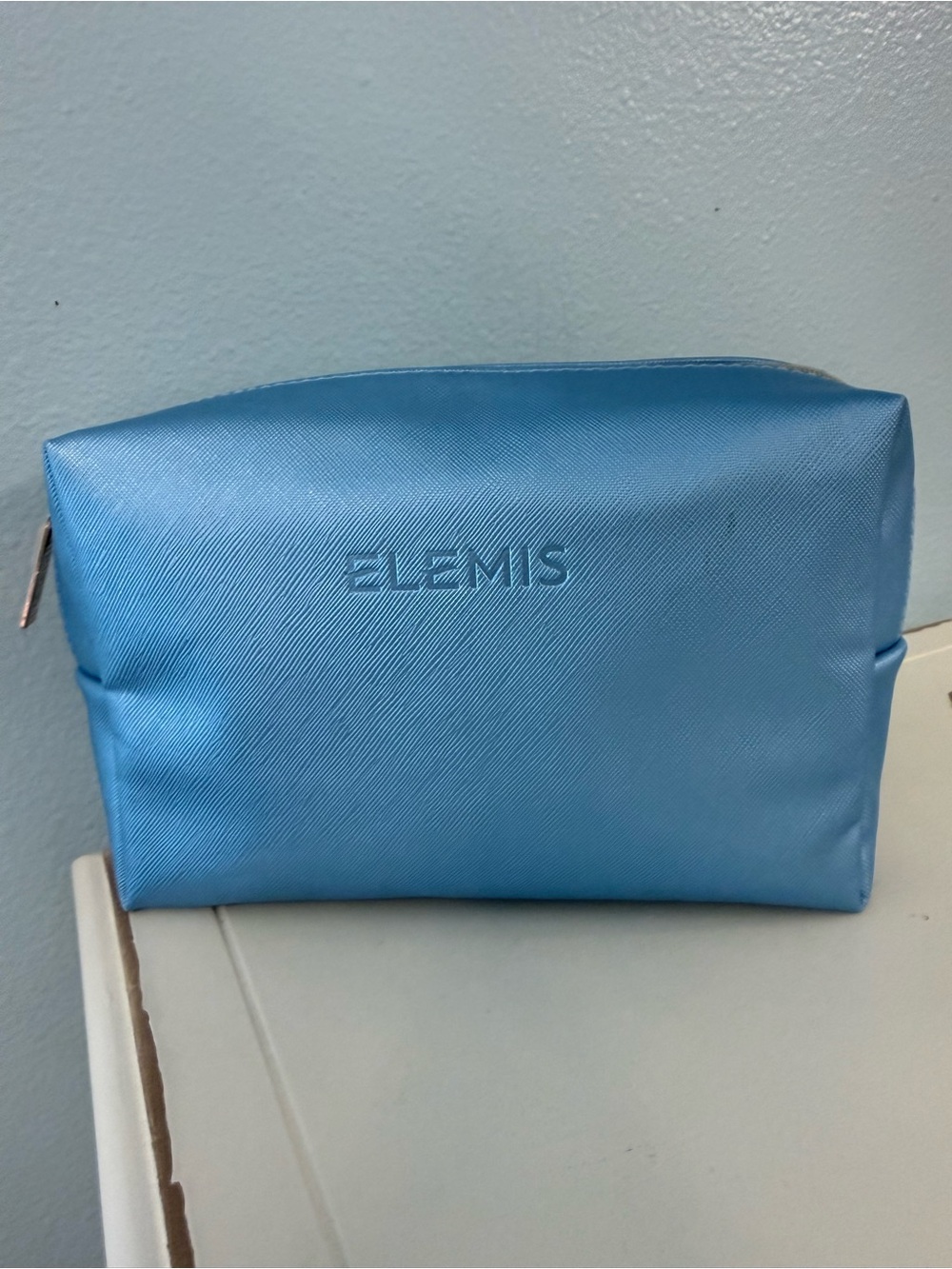 ELEMIS Blue Cosmetic Makeup Toiletry Bag New Unused Travel Case